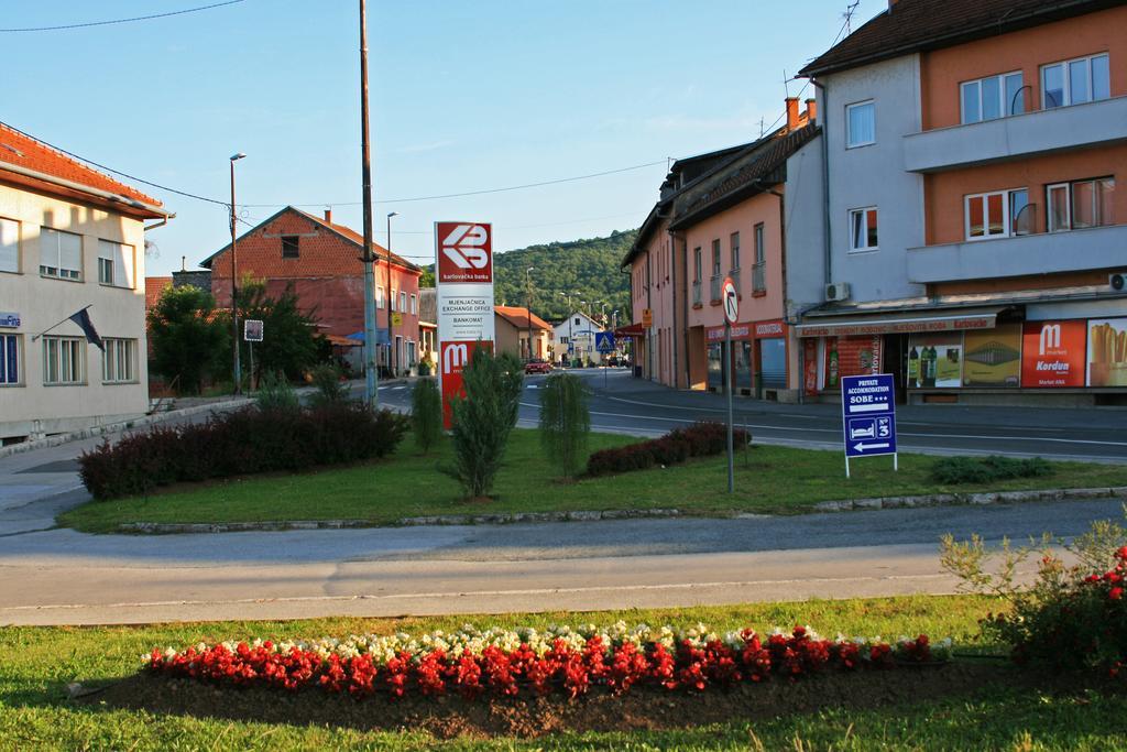 Bed and Breakfast Pansion Park Slunj Zewnętrze zdjęcie