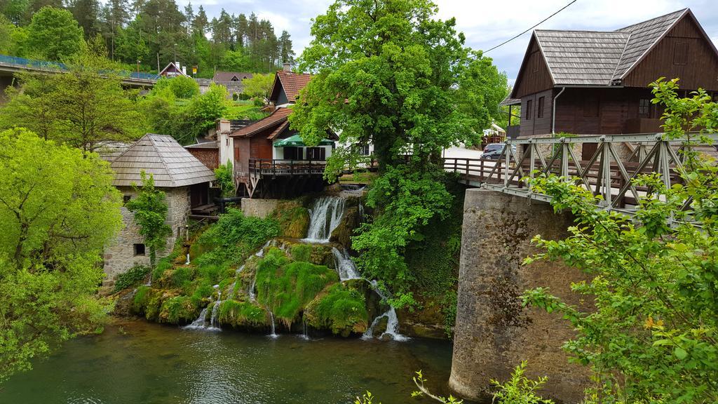 Bed and Breakfast Pansion Park Slunj Zewnętrze zdjęcie